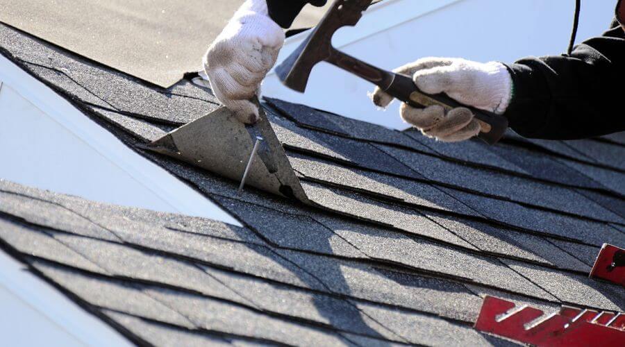 Expert flood damage restoration services in Buncombe, IL